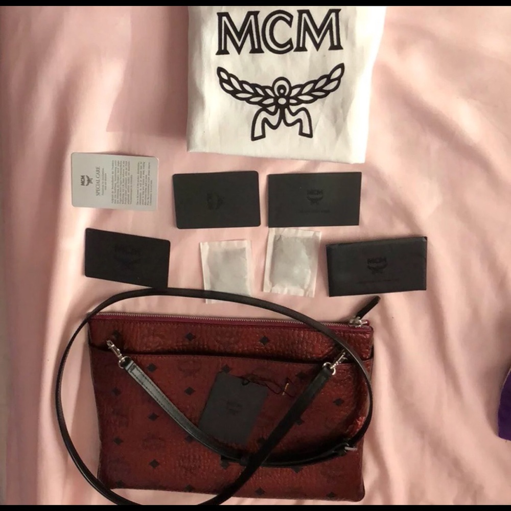 Authentic Rare Mcm Crossbody. (OPEN TO OFFERS )